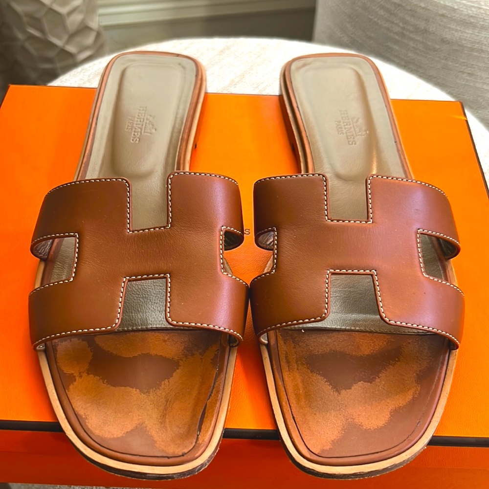 Gold/Tan Hermes Oran Sandals Sz 40